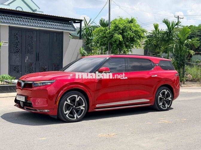 VINFAST VF9 PLUS 2023 pin mua lướt 4000km 60tr đồ