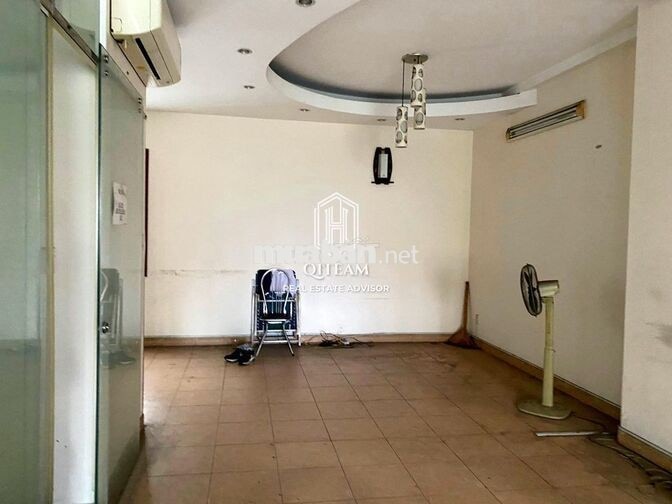 MT 19 Phan Xích Long, PN. Dt: 7x16m, Kc: hầm 5 tầng TM. Gía: 90tr