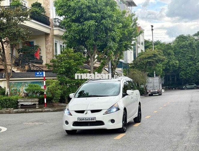Mitsubishi Grandis 2009 Số tự động 130.000 km