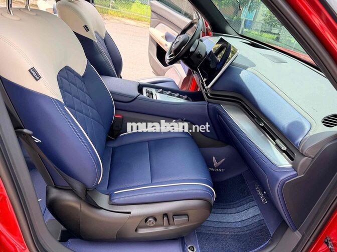 VINFAST VF9 PLUS 2023 pin mua lướt 4000km 60tr đồ