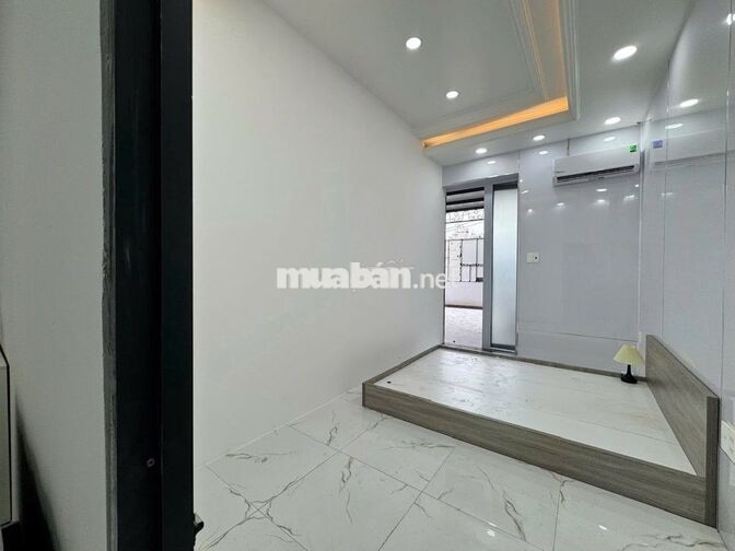 2PN BAN CÔNG FULL NỘI THẤT SIÊU RỘNG , AN NINH NẰM TẠI KDC CITYLAND 