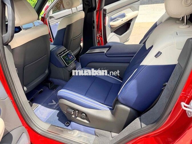 VINFAST VF9 PLUS 2023 pin mua lướt 4000km 60tr đồ