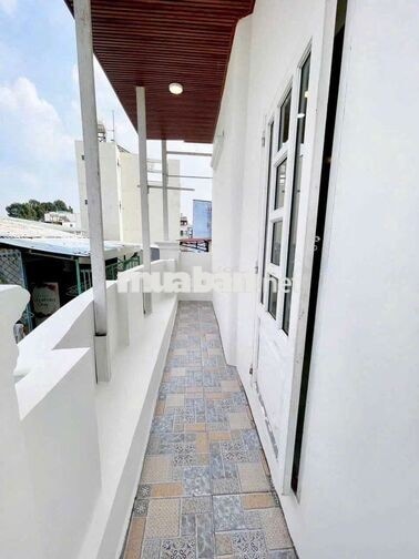 chính chủ bán căn nhà tâm quyết bê tông cốt thép Trần Văn Đang chỉ 4t2