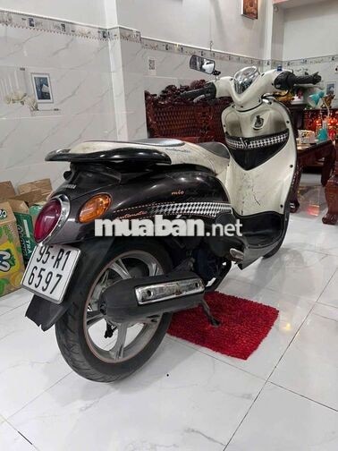 YAMAHA CLASSICO MÀU ĐEN TRẮNG
