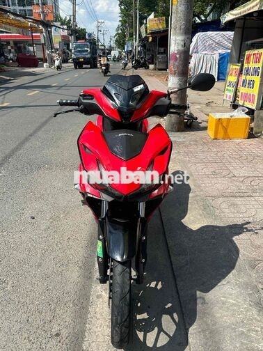 HONDA WINNER X MÀU ĐỎ ĐEN thể thao