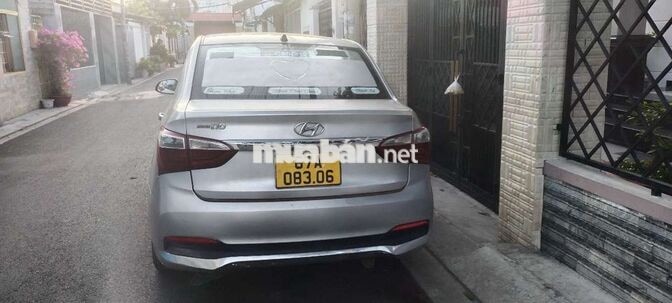 Hyundai i10 2018 400000 km màu Bạc