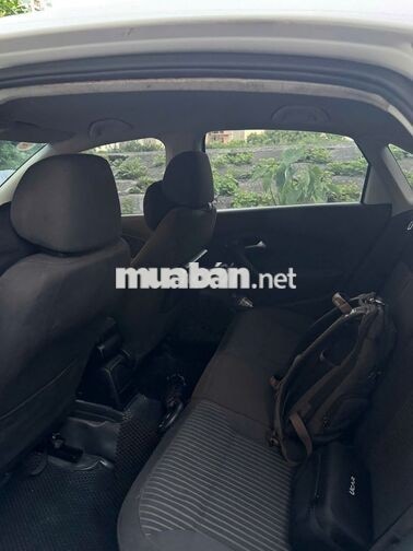 Volkswagen Polo Sedan 2015 Trắng