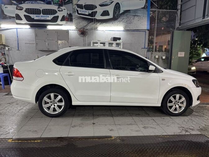 Volkswagen Polo Sedan 2015 Trắng
