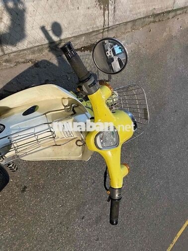 HONDA CUB ÉN LÙN 50 MÀU VÀNG