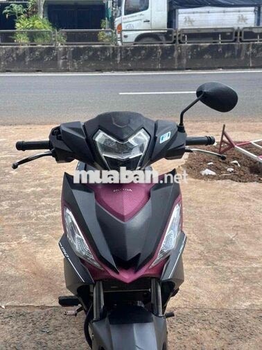 Honda Winner V1 2017 màu Đen Tím