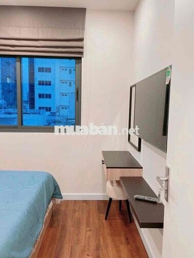 Căn Hộ 1 Phòng Ngủ Ban Công Ngay Trung Tâm Quận 3 GầnVòng Xoay Dân Chủ