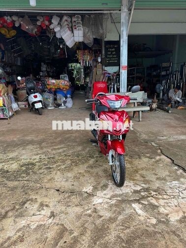 Xe máy Yamaha màu Đỏ