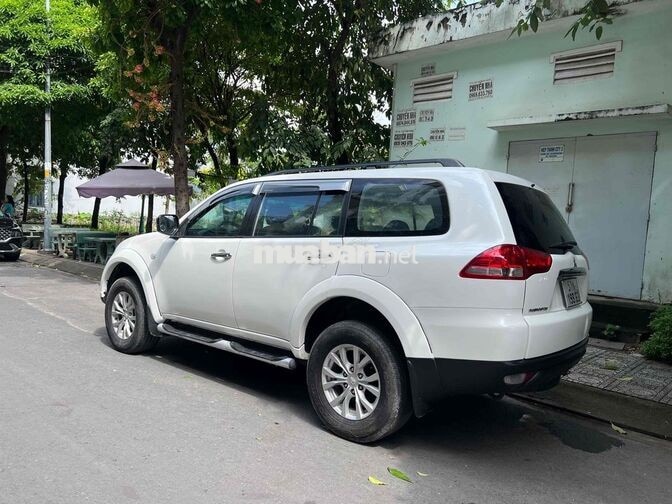 Mitsubishi Pajero Sport 2014 Trắng 7 chỗ