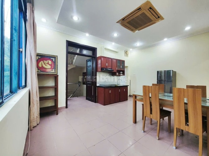 6,5 TRIỆU - CĂN HỘ T4 PHỐ HÀNG THAN- 10 RA ÔTÔ - NHÀ ĐẸP - FULL ĐỒ
