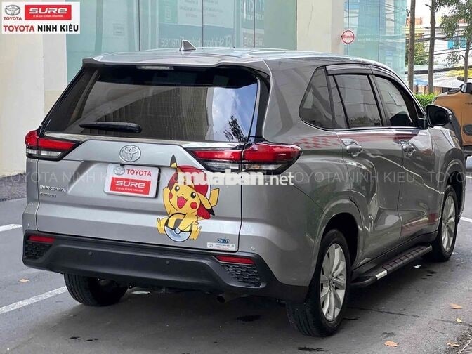 Toyota Innova Cross 2.0V 2024 Siêu Lướt