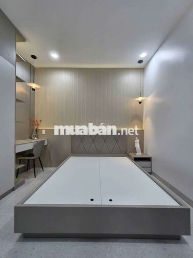 Nhà mới xây đẹp 4 tầng cần bán - DTS 130m - giá 8,2 tỷ TL