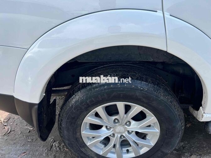Mitsubishi Pajero Sport 2014 Trắng 7 chỗ