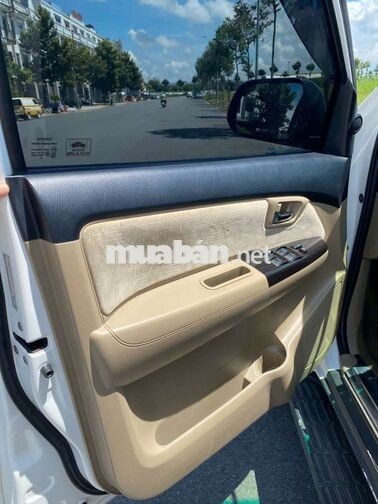bán xe 7 chỗ toyouta fotounef 2015