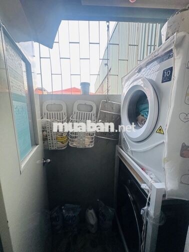 Bán căn hộ chung cư Bồ Đề, lô góc 2PN, 60m², full nội thất, sát phố
