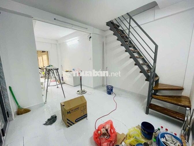 Nhà Mới Cạnh MT Lý Thái Tổ Quận 10 24 m² 4 Tầng 2 PN - 14 Tr