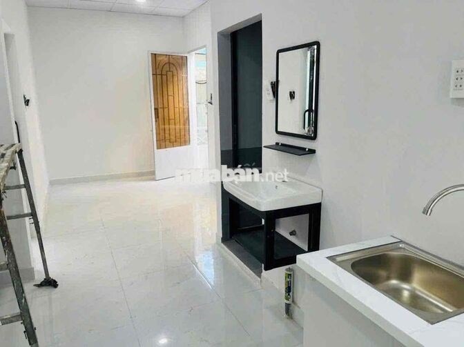 Nhà Mới Cạnh MT Lý Thái Tổ Quận 10 24 m² 4 Tầng 2 PN - 14 Tr