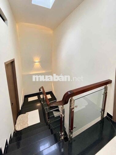 CHÍNH CHỦ GẤP BÁN CĂN VILLA MINI TẠI BÌNH THẠNH - GIÁP Q1 - HXH TRÁNH