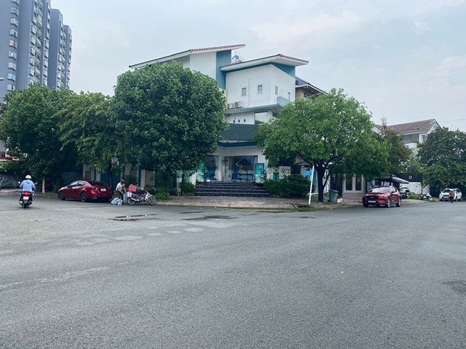 Cho thuê nhà Cao Đức Lân An Khánh, 250m2, hầm 3 tầng, 110tr/th