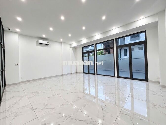 🔥 VĂN PHÒNG 2 MẶT TIỀN – NGUYÊN TẦNG 100M² | HÒA KHÁNH