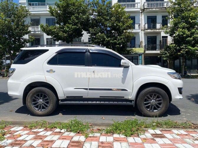 bán xe 7 chỗ toyouta fotounef 2015