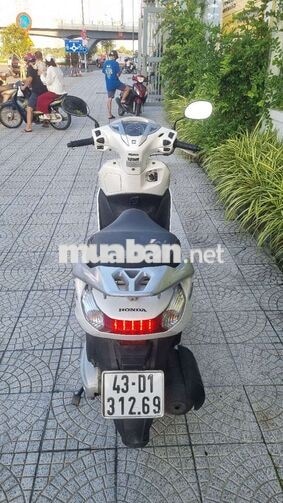 HONDA LEAD 2015 MÀU TRẮNG