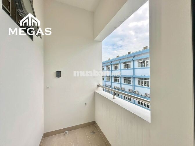 Studio Ban Công & Cửa Sổ Full Nội Thất | Ngay Aeon Tân Phú Chỉ 5 Củ