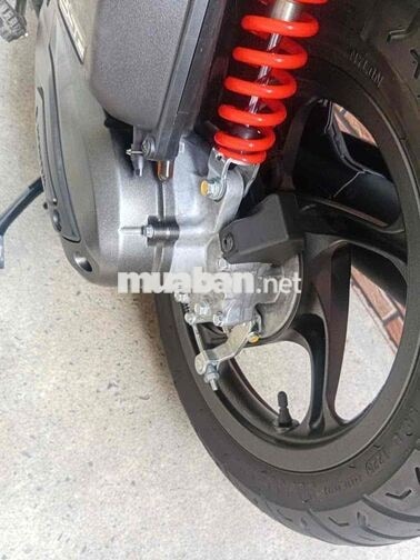 HONDA VISION 2025 THỂ THAO XÁM 4000KM
