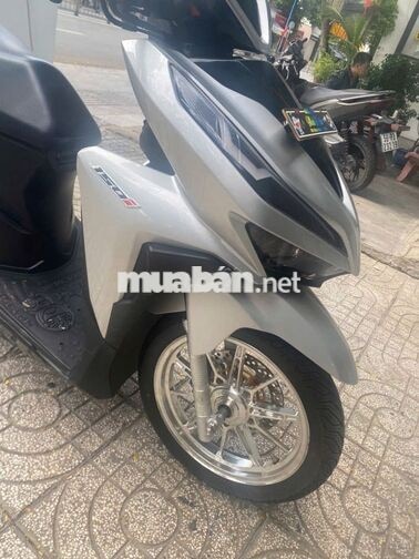 Honda Vario 150cc 17.500 km màu Bạc