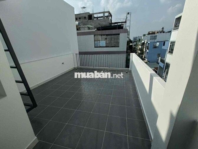 Mặt Tiền 4 Tầng - Sát Quận 1 - Gần Chợ Bà Chiểu- 20triệu