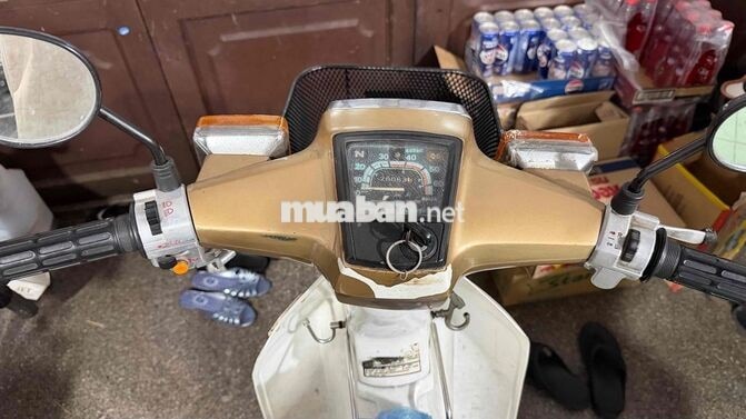 Honda Cub 50 Vàng đồng