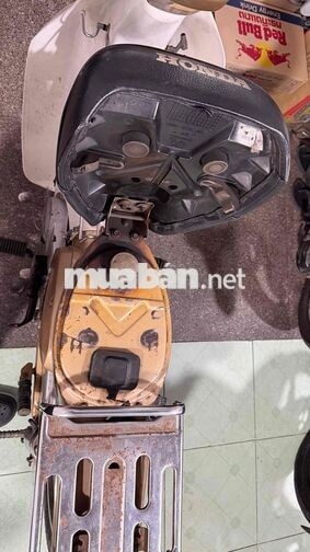 Honda Cub 50 Vàng đồng