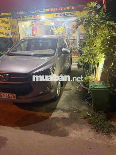 Toyota Innova 7 chỗ 147.792 km màu Xám