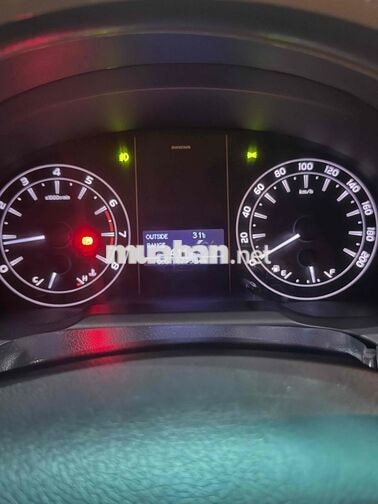 Toyota Innova 7 chỗ 147.792 km màu Xám