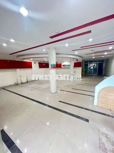 Nhà 02 Lầu - Ngang 8M - Mặt Tiền Trần Hưng Đạo , Ninh Kiều , Cần Thơ