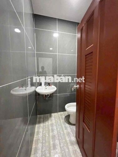CHO THUÊ NHÀ NGUYÊN CĂN HẺM 137 HOÀNG VĂN THỤ - 2 PHÒNG NGỦ
