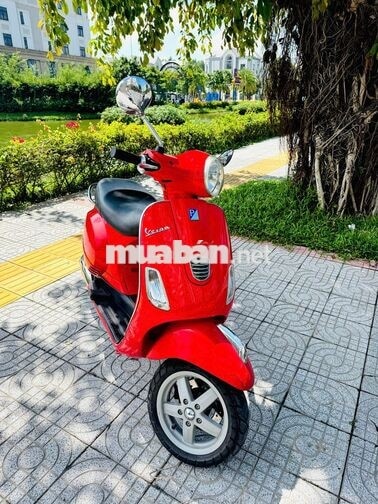 PIAGGIO VESPA LX 125 MÀU ĐỎ 2026