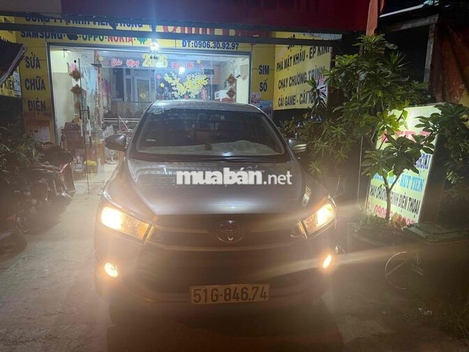 Toyota Innova 7 chỗ 147.792 km màu Xám