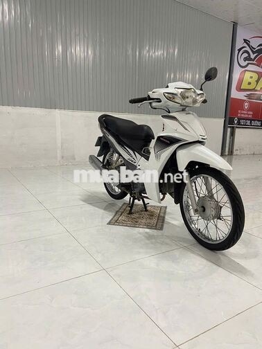 Honda Blade 110 màu Trắng