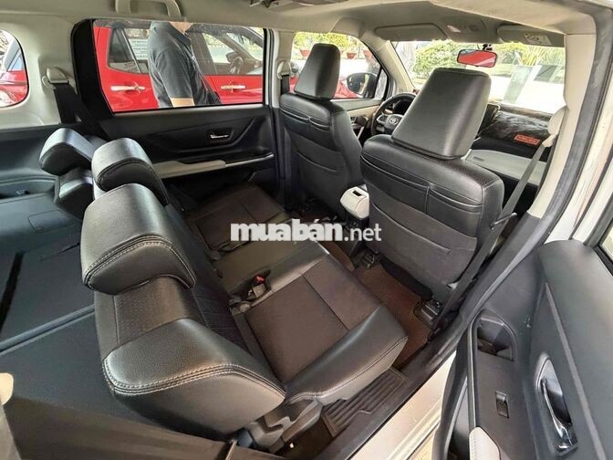 Toyota Veloz Cross 2025 Trắng 33.700 km