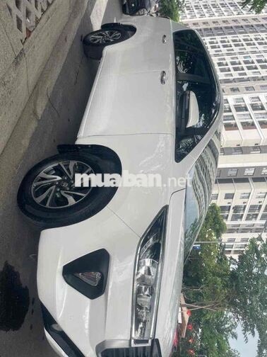 Innova 2022 số sàn xe đẹp