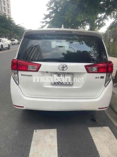 Innova 2022 số sàn xe đẹp