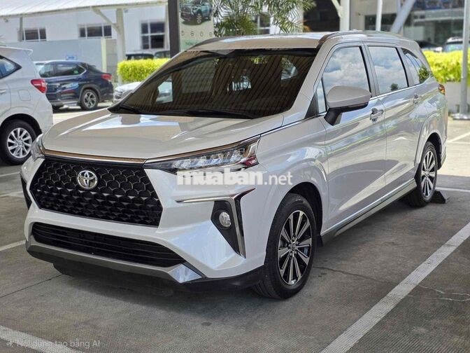 Toyota Veloz Cross 2025 Trắng 33.700 km