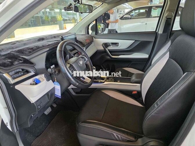 Toyota Veloz Cross 2025 Trắng 33.700 km