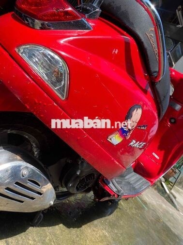 Piaggio Vespa LX 125 màu Đỏ