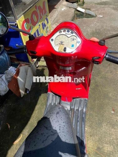Piaggio Vespa LX 125 màu Đỏ